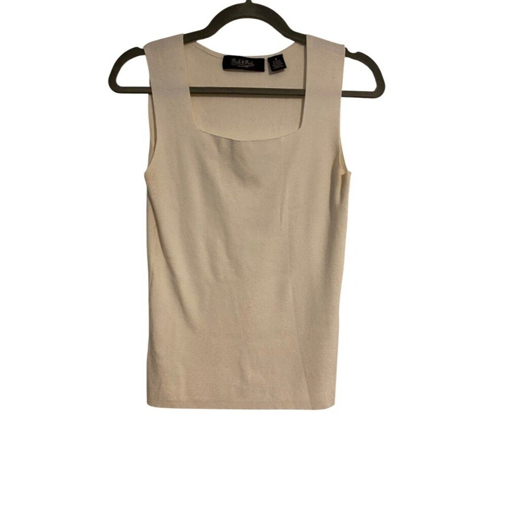 Peck & Peck Tank Top Women's M Cream Sleeveless Knit Stretchy Square Neckline